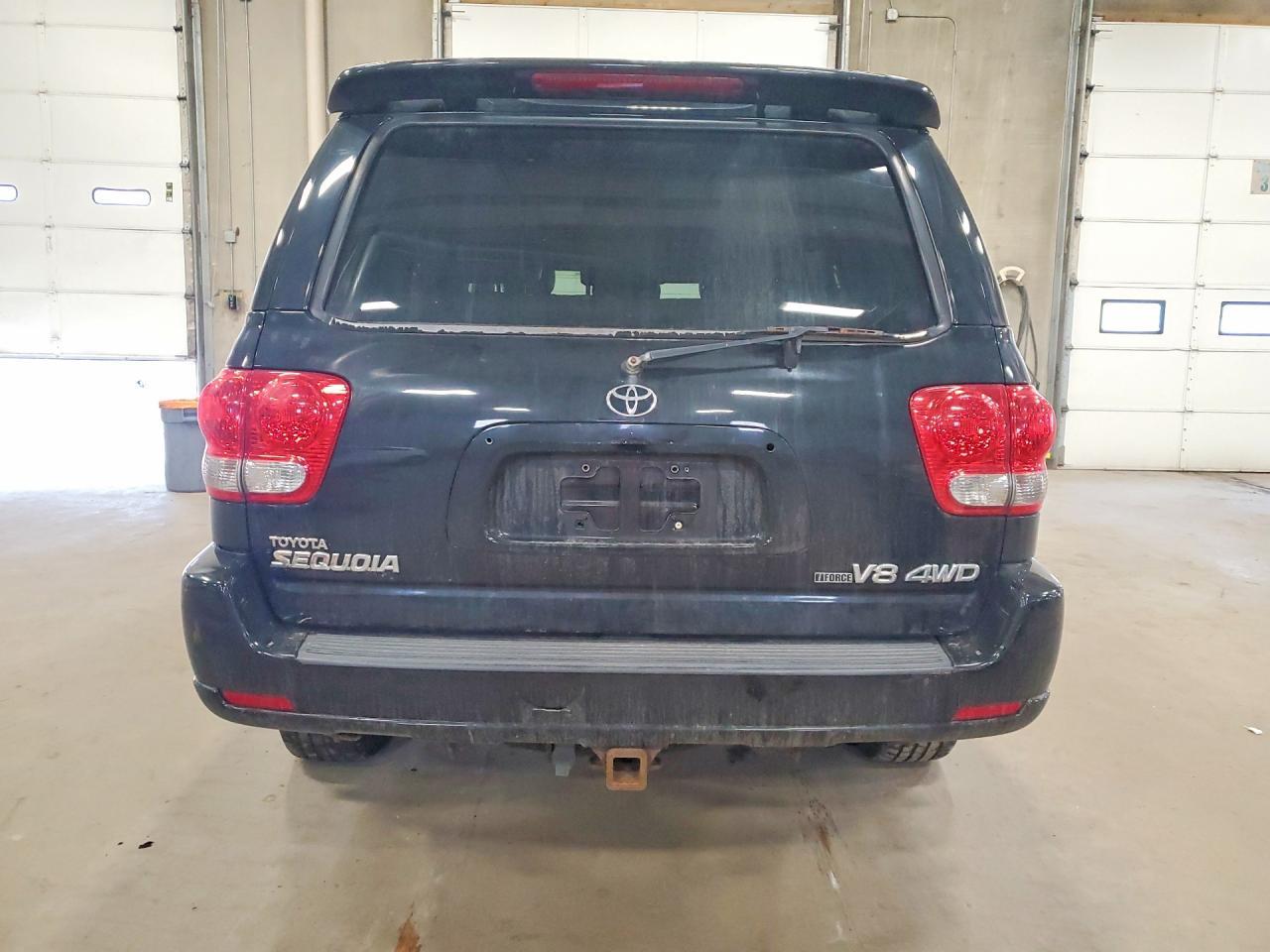 2005 Toyota Sequoia Limited - Image 6