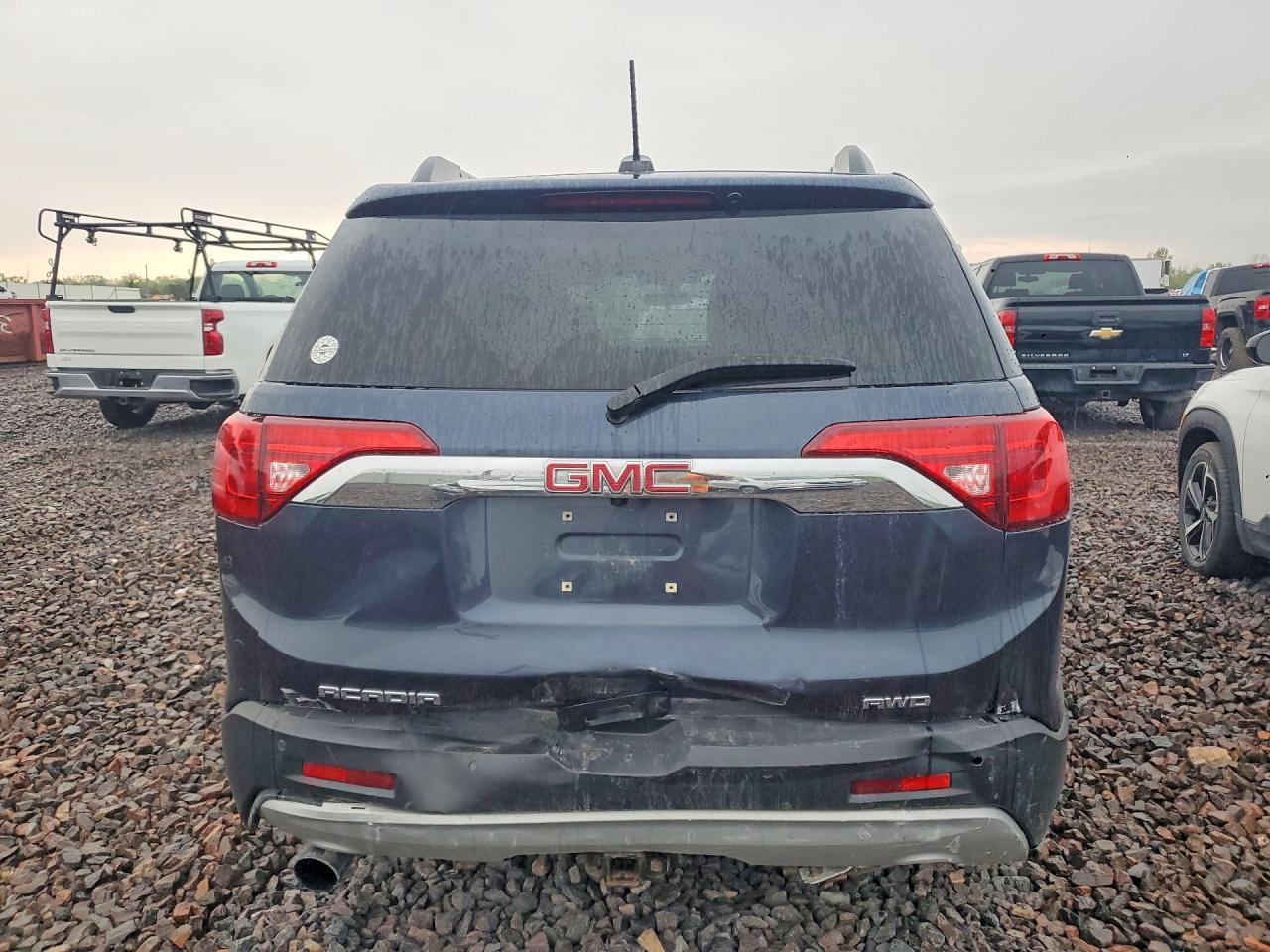 2018 GMC Acadia Sle - Image 6