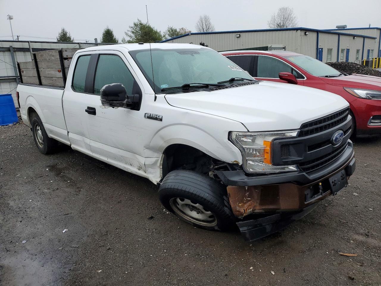 2018 Ford F150 Super Cab - Фото 4