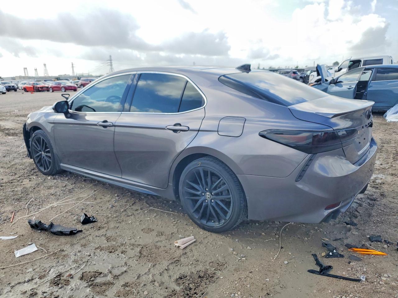 2023 Toyota Camry Xse - Фото 2