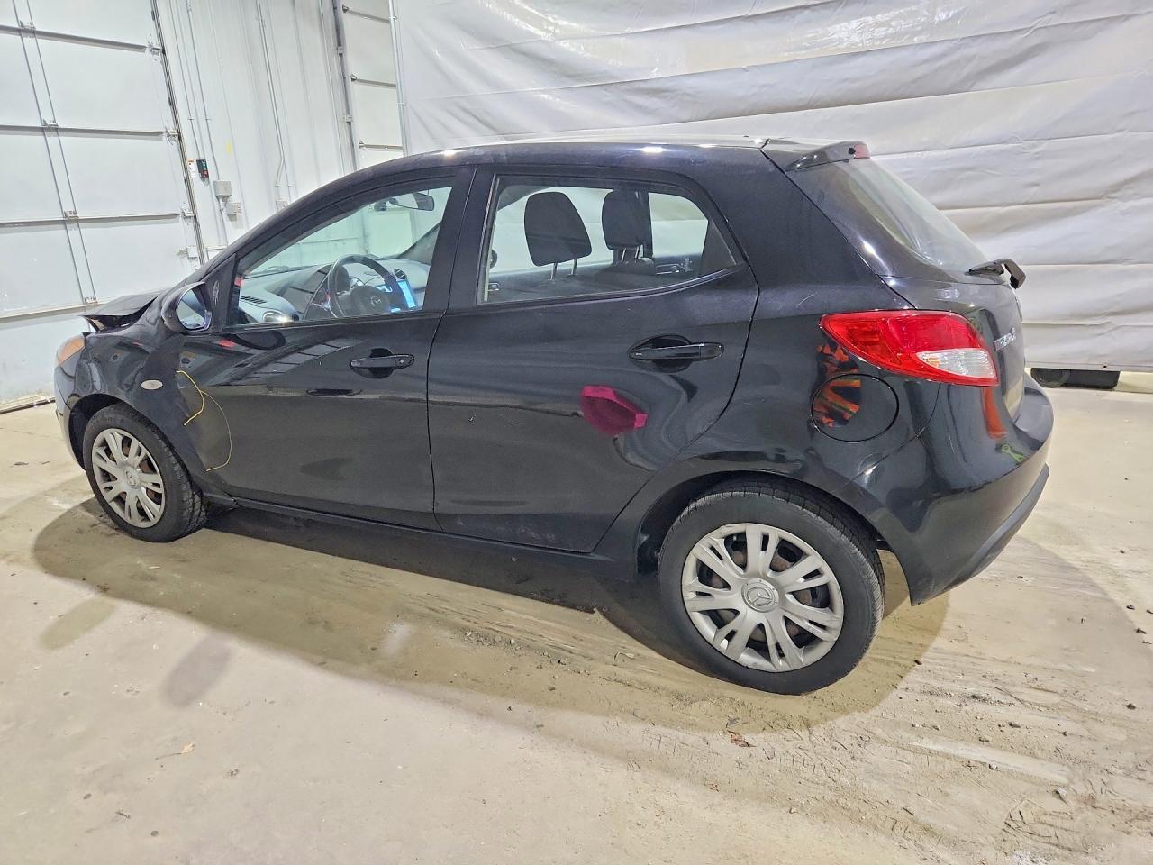 2011 Mazda Mazda2 - Image 2