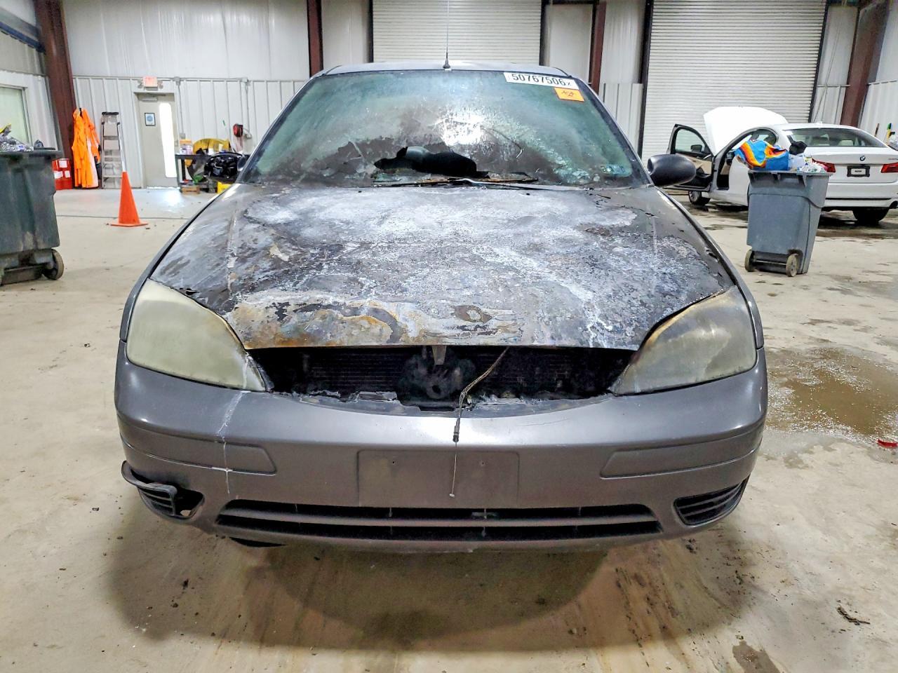 2005 Ford Focus Zx4 - Image 5
