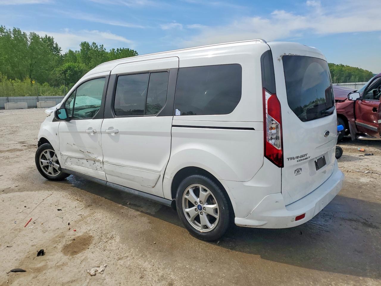 2015 Ford Transit Connect Xlt - Фото 2
