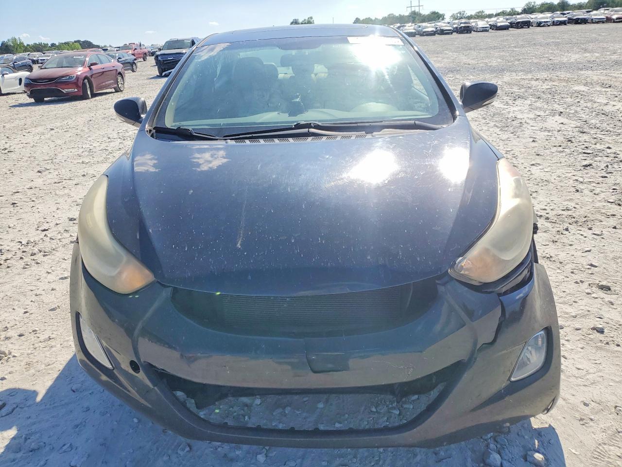 2012 Hyundai Elantra Limited - Image 5