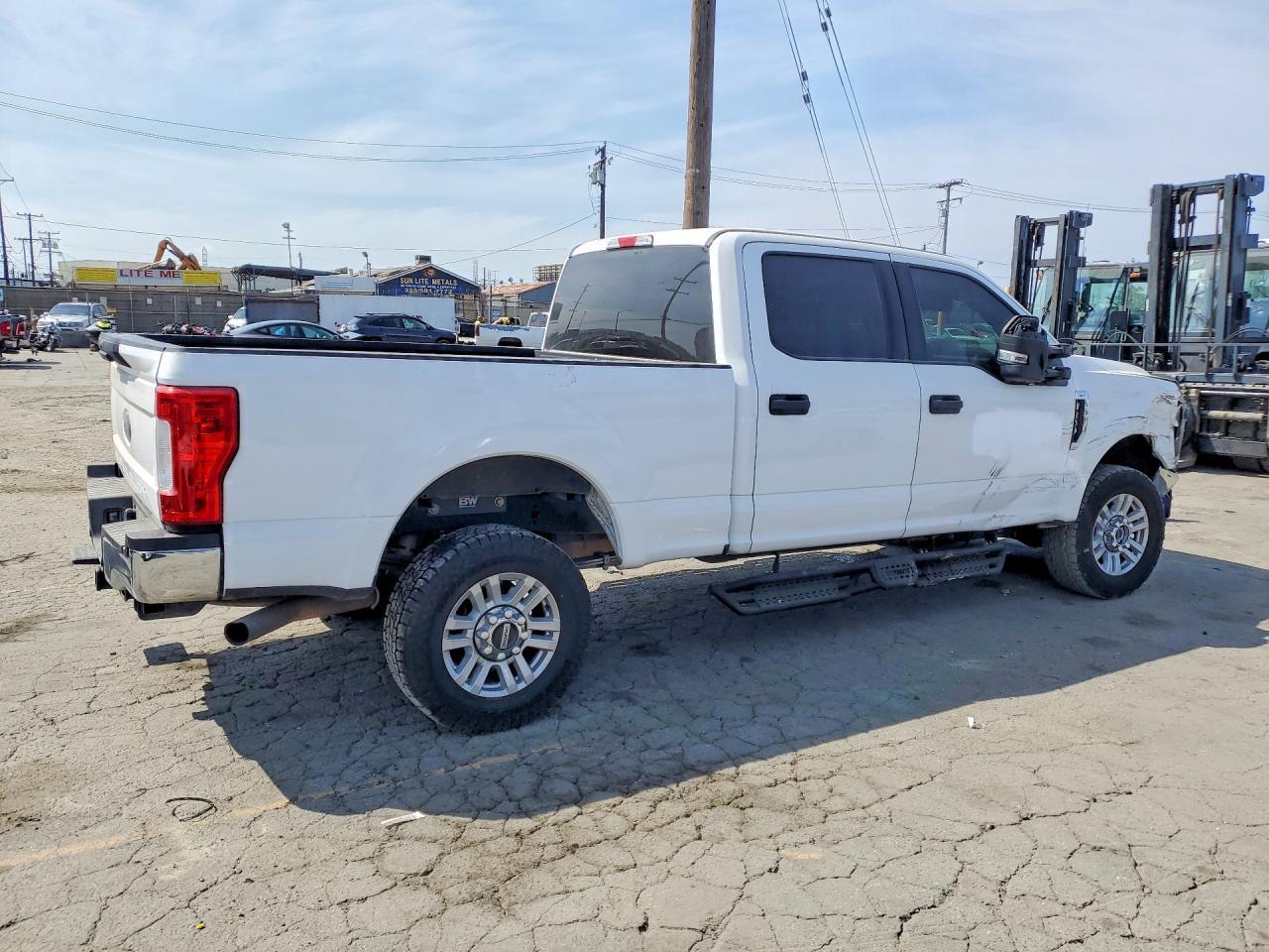 2019 Ford F250 Super Duty - Фото 3