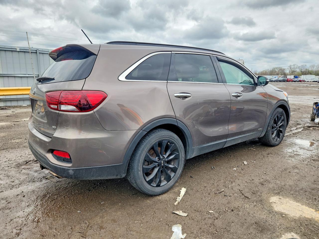 2020 Kia Sorento S - Фото 3