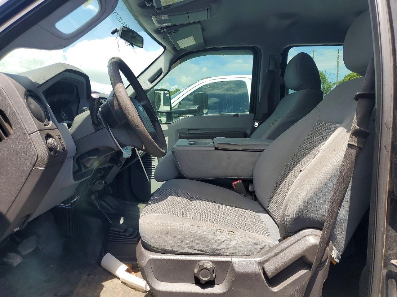 2015 Ford F350 Super Duty - Фото 7