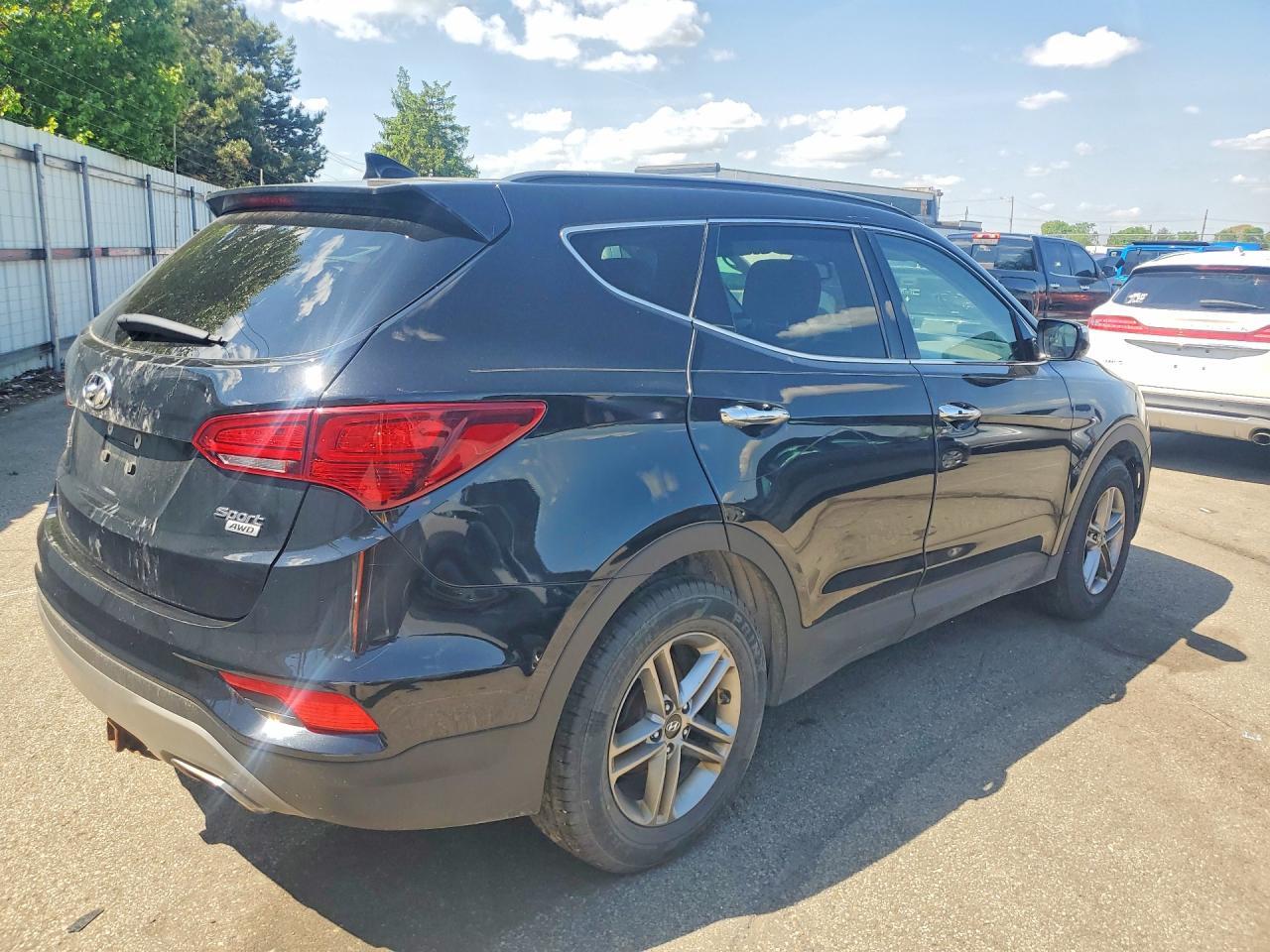 2018 Hyundai Santa Fe Sport 2.4L - Фото 3