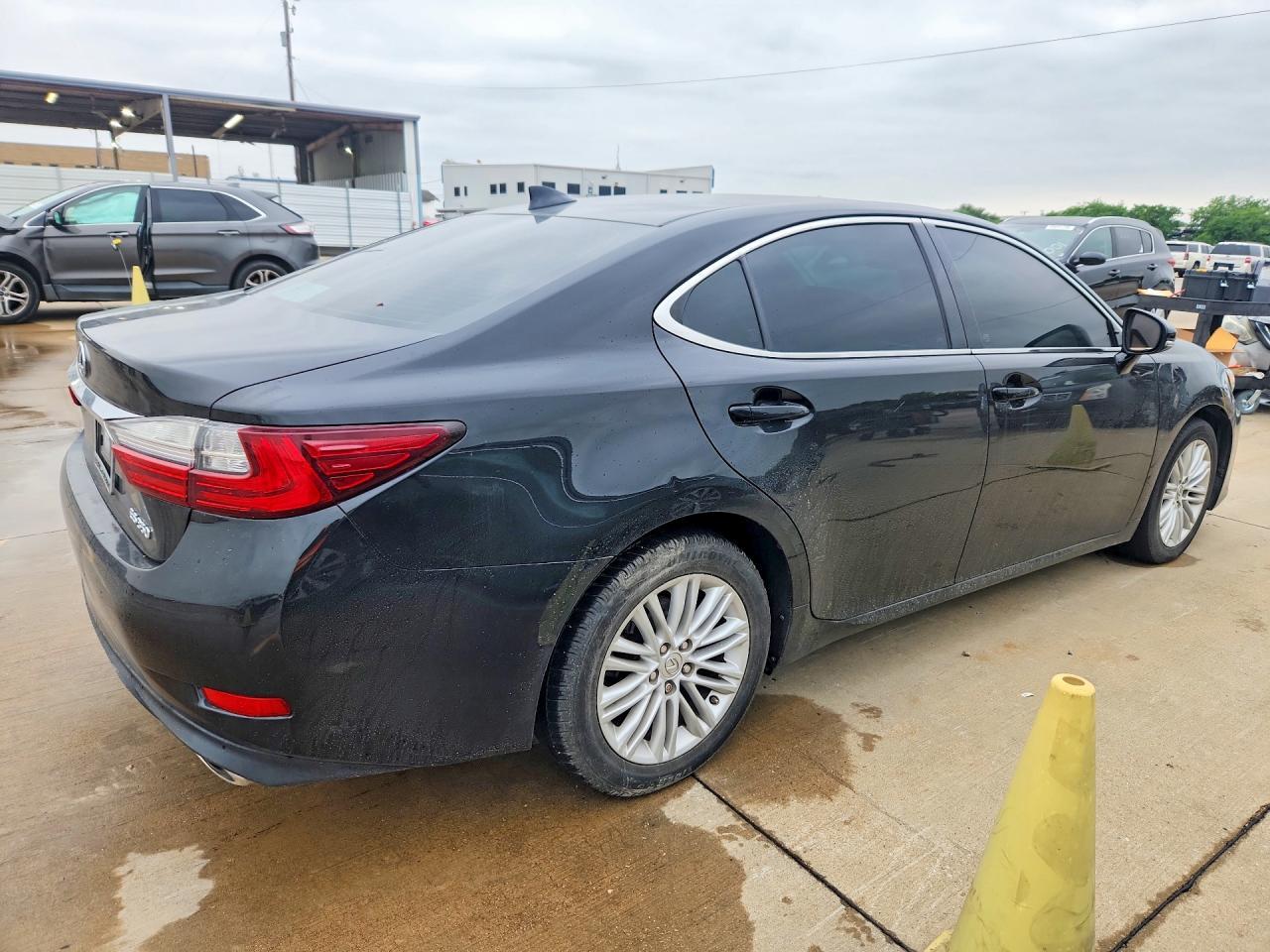 2017 Lexus Es 350 - Image 3