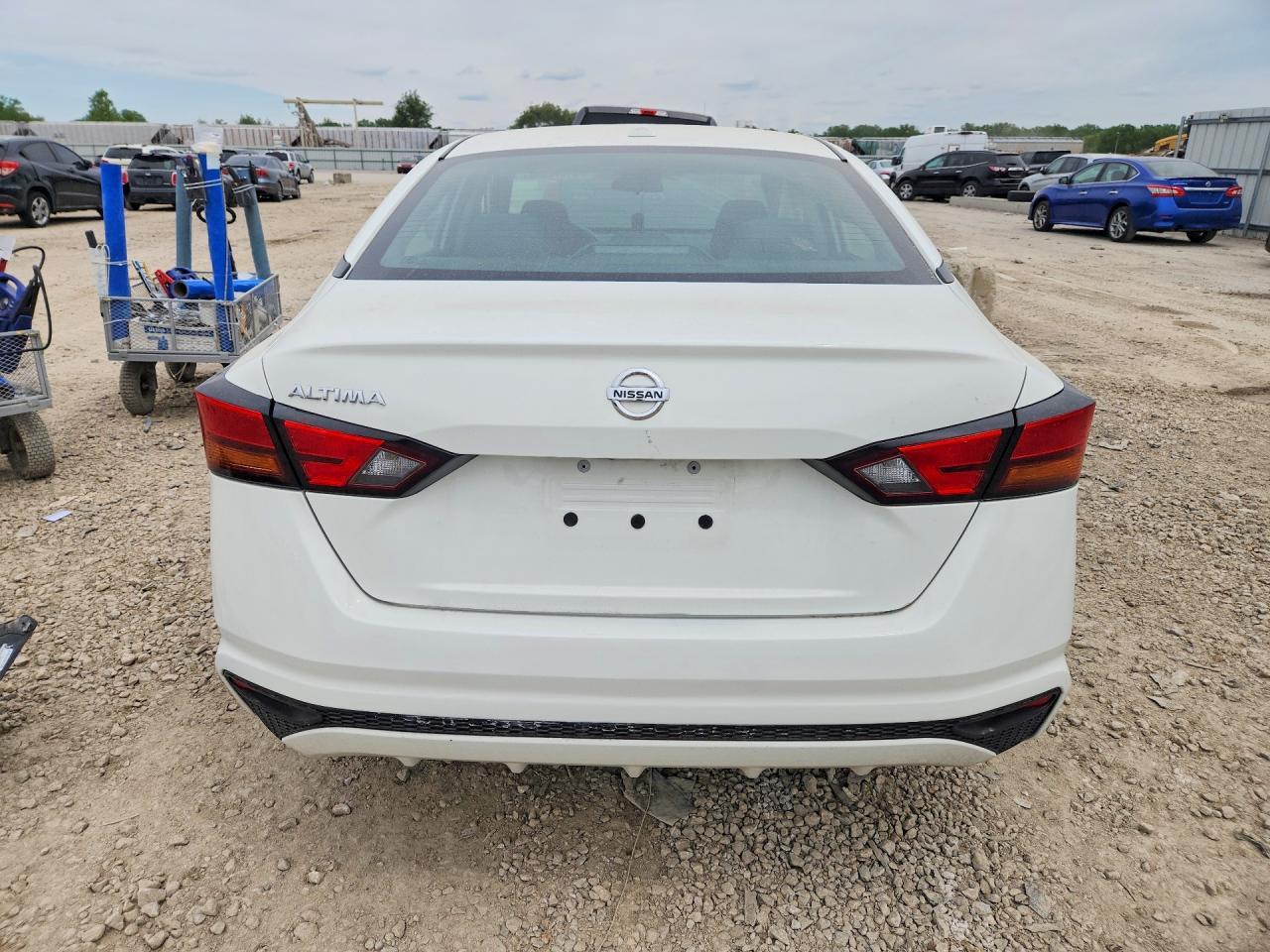 2020 Nissan Altima S - Фото 6