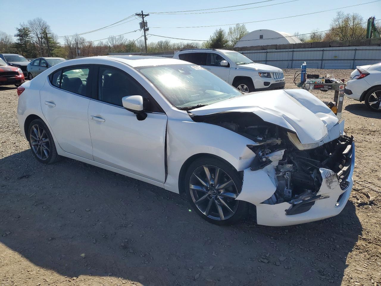 2018 Mazda 3 Touring - Фото 4