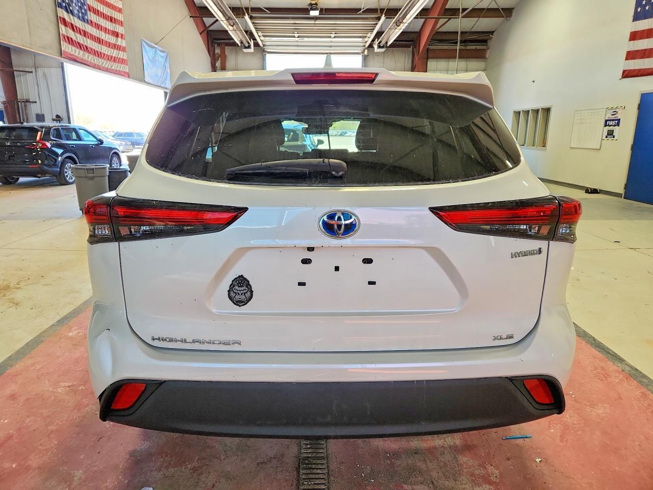 2021 Toyota Highlander Hybrid Xle - Image 6