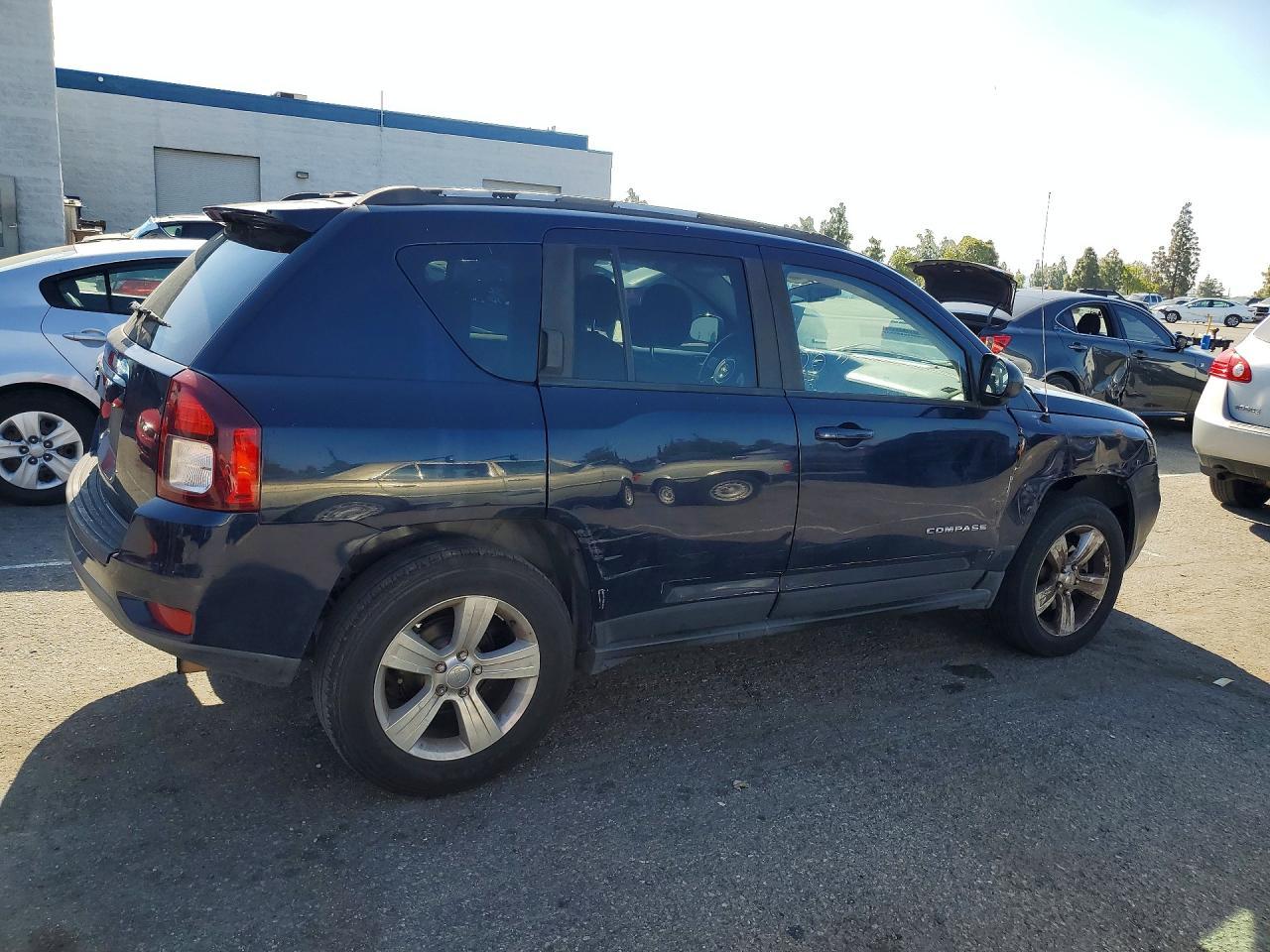 2016 Jeep Compass Sport - Фото 3