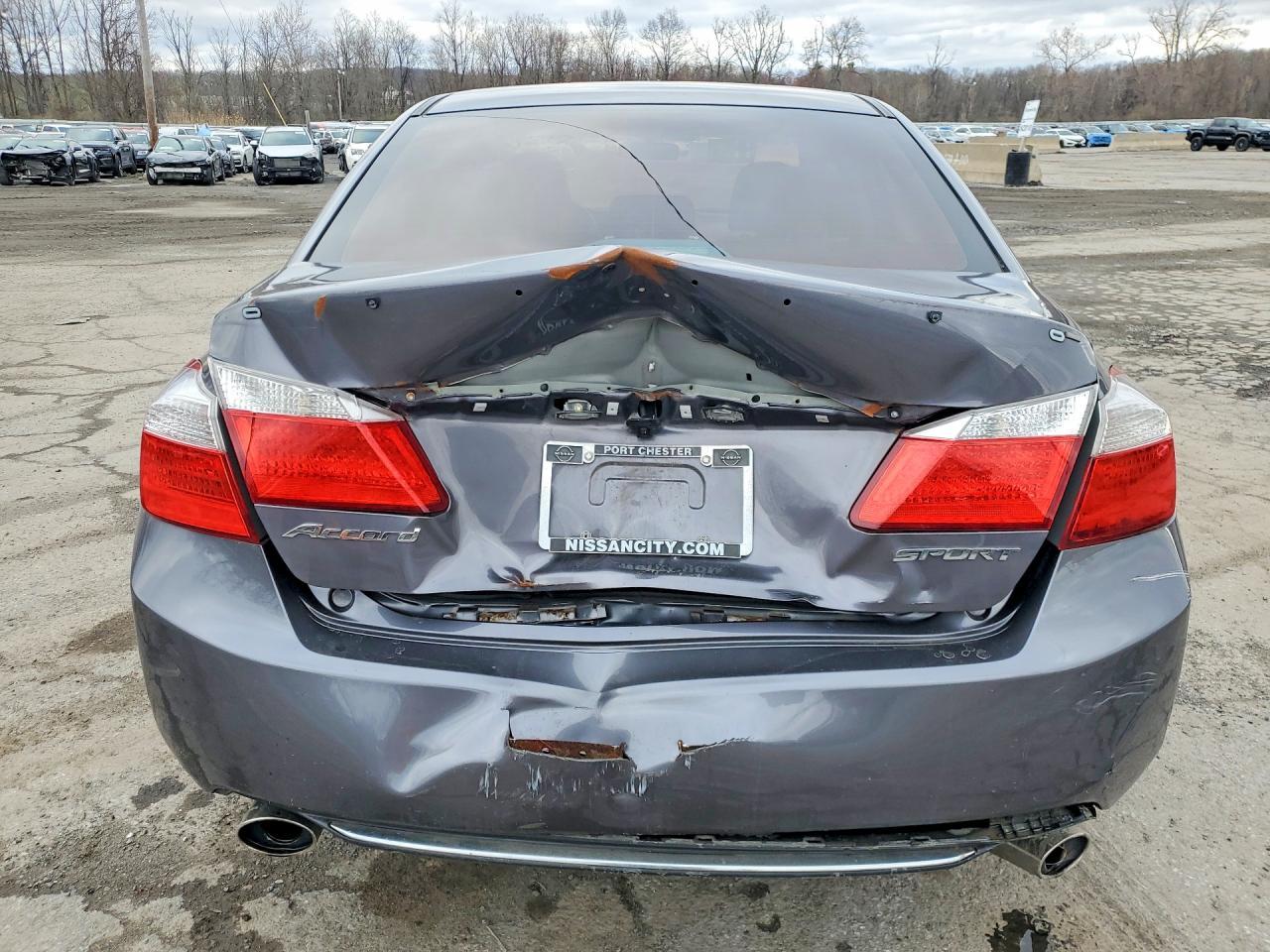 2015 Honda Accord Sport - Image 6