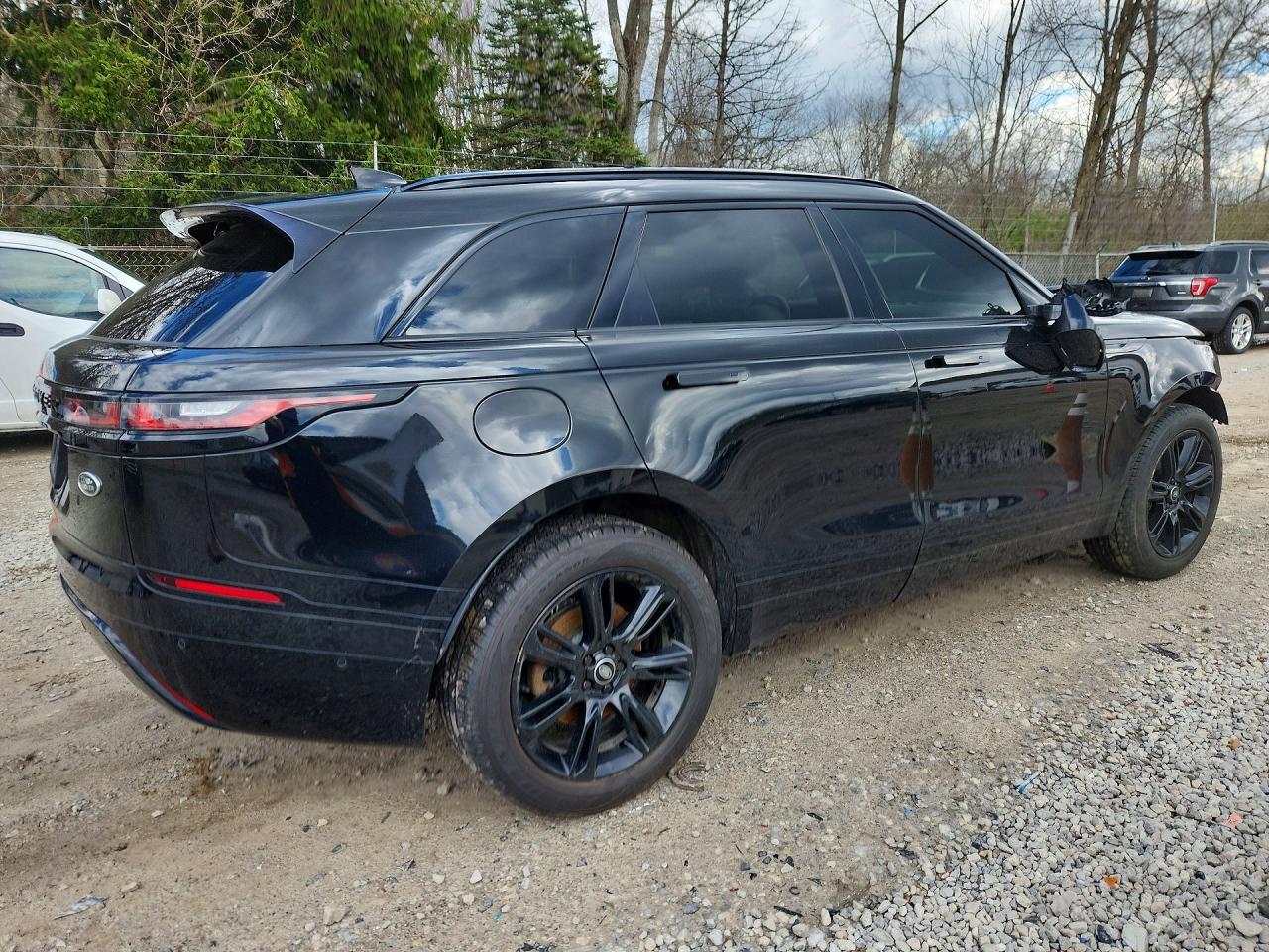 2021 Land Rover Range Rover Velar R-Dynamic S - Image 3
