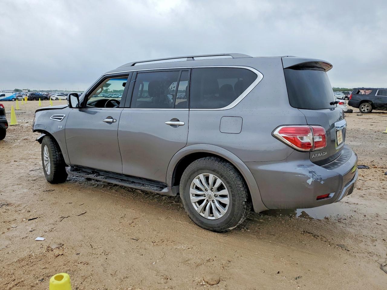 2019 Nissan Armada - Image 2
