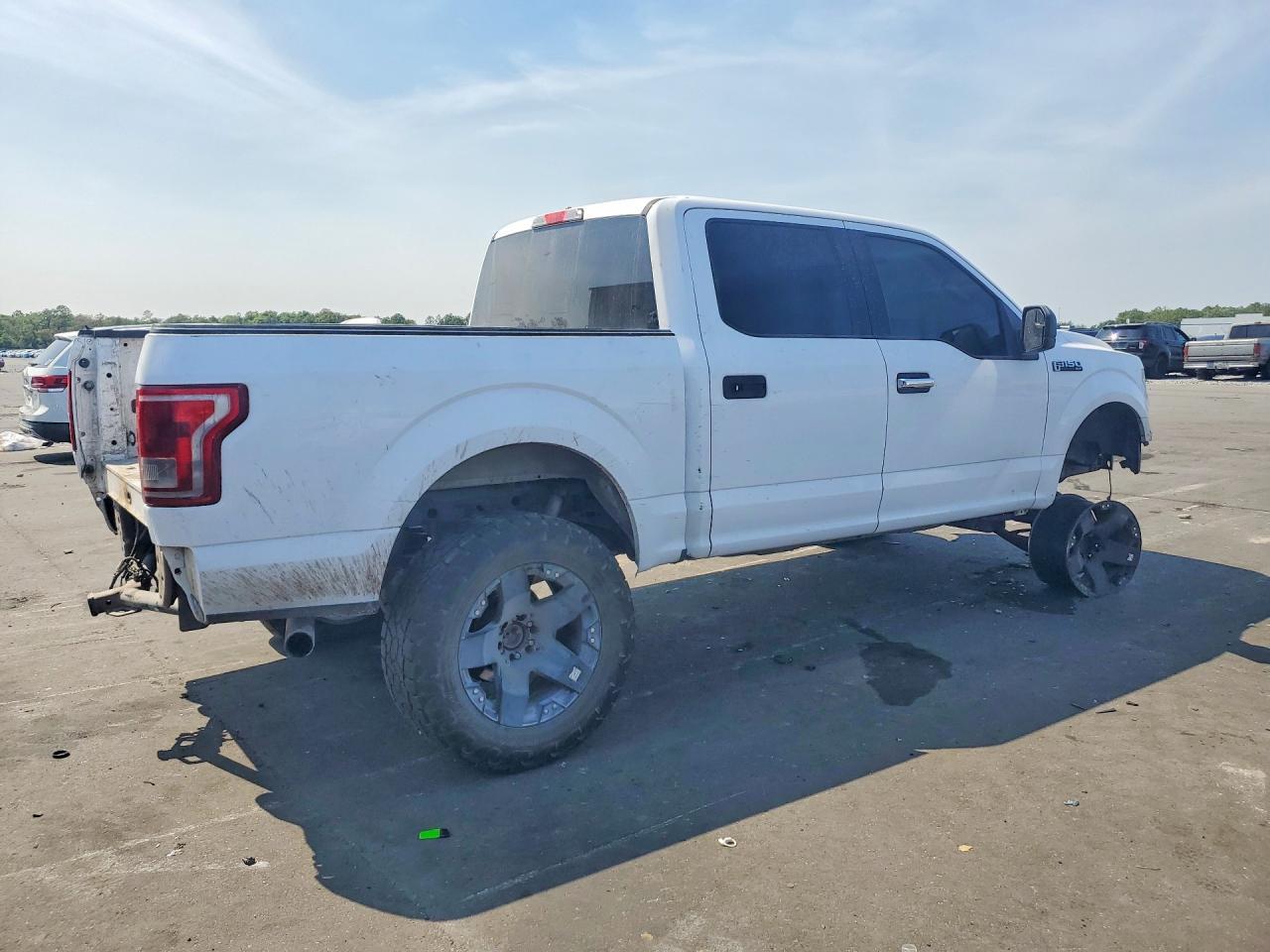 2016 Ford F150 Supercrew - Image 3