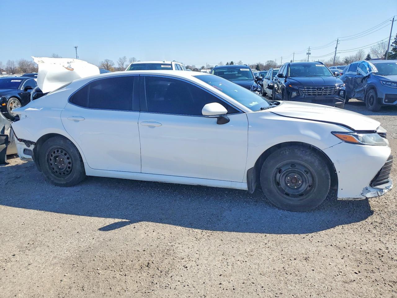 2019 Toyota Camry L - Фото 4