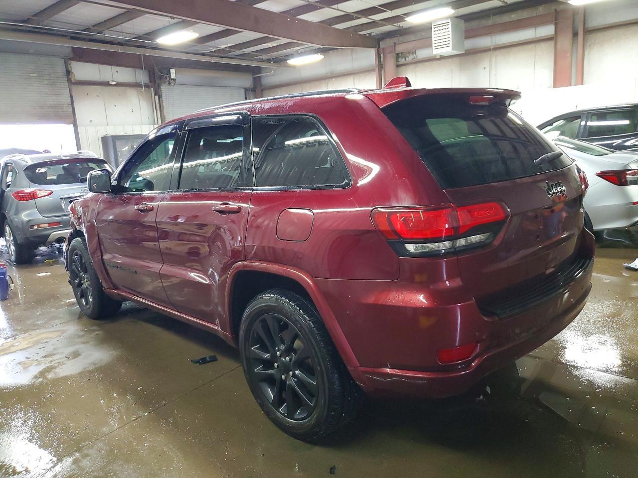 2017 Jeep Grand Cherokee Laredo - Image 2