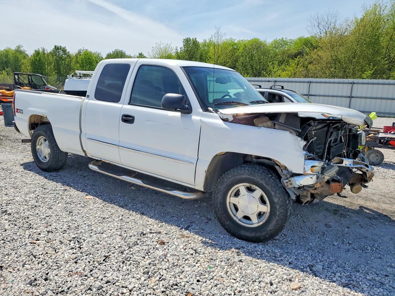 2004 GMC New Sierra K1500 - Фото 4