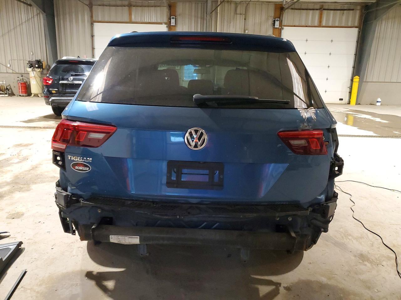 2019 Volkswagen Tiguan S - Фото 6