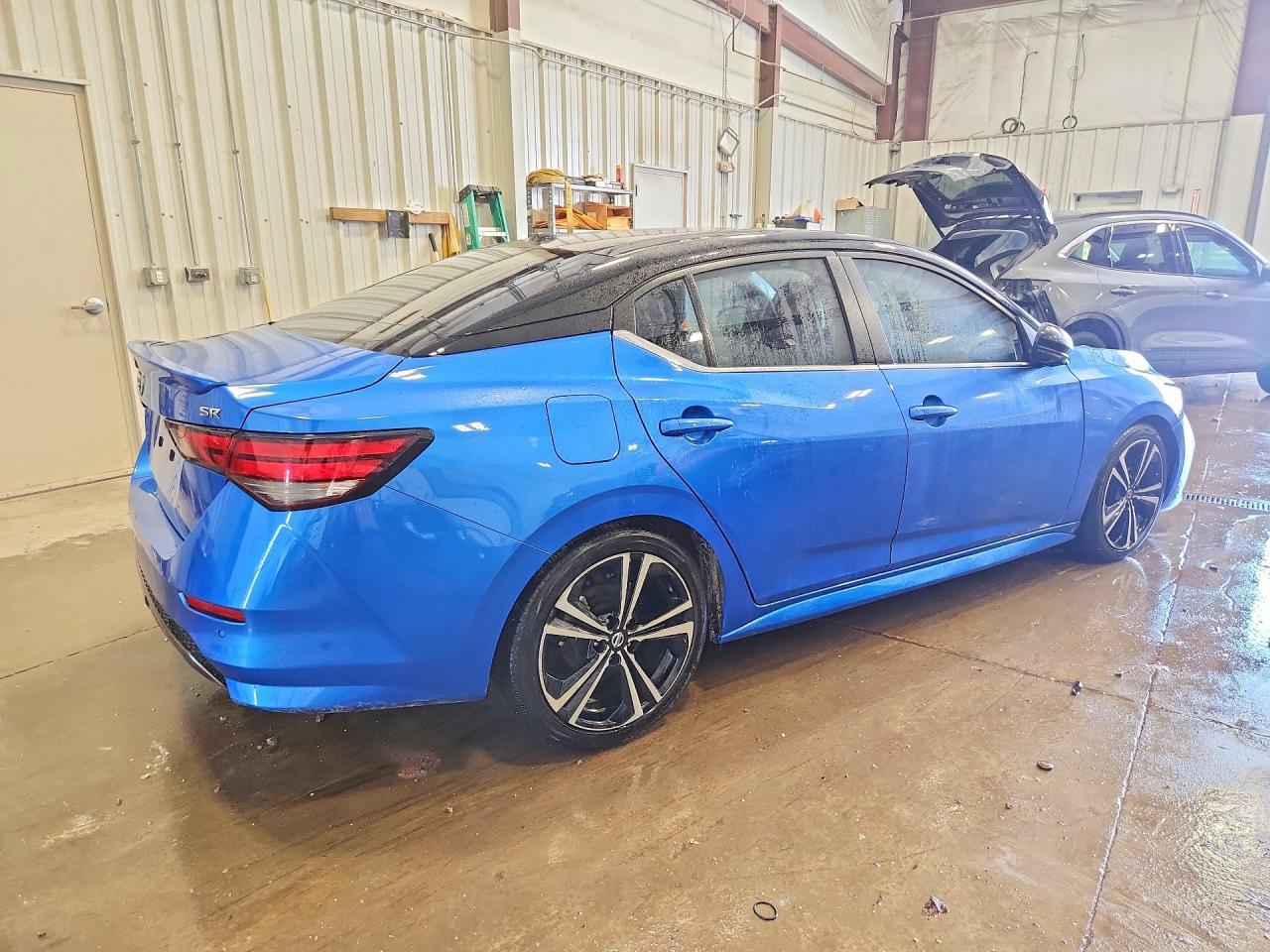 2022 Nissan Sentra Sr - Image 3