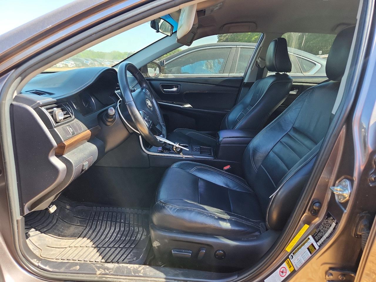 2015 Toyota Camry Xle - Image 7