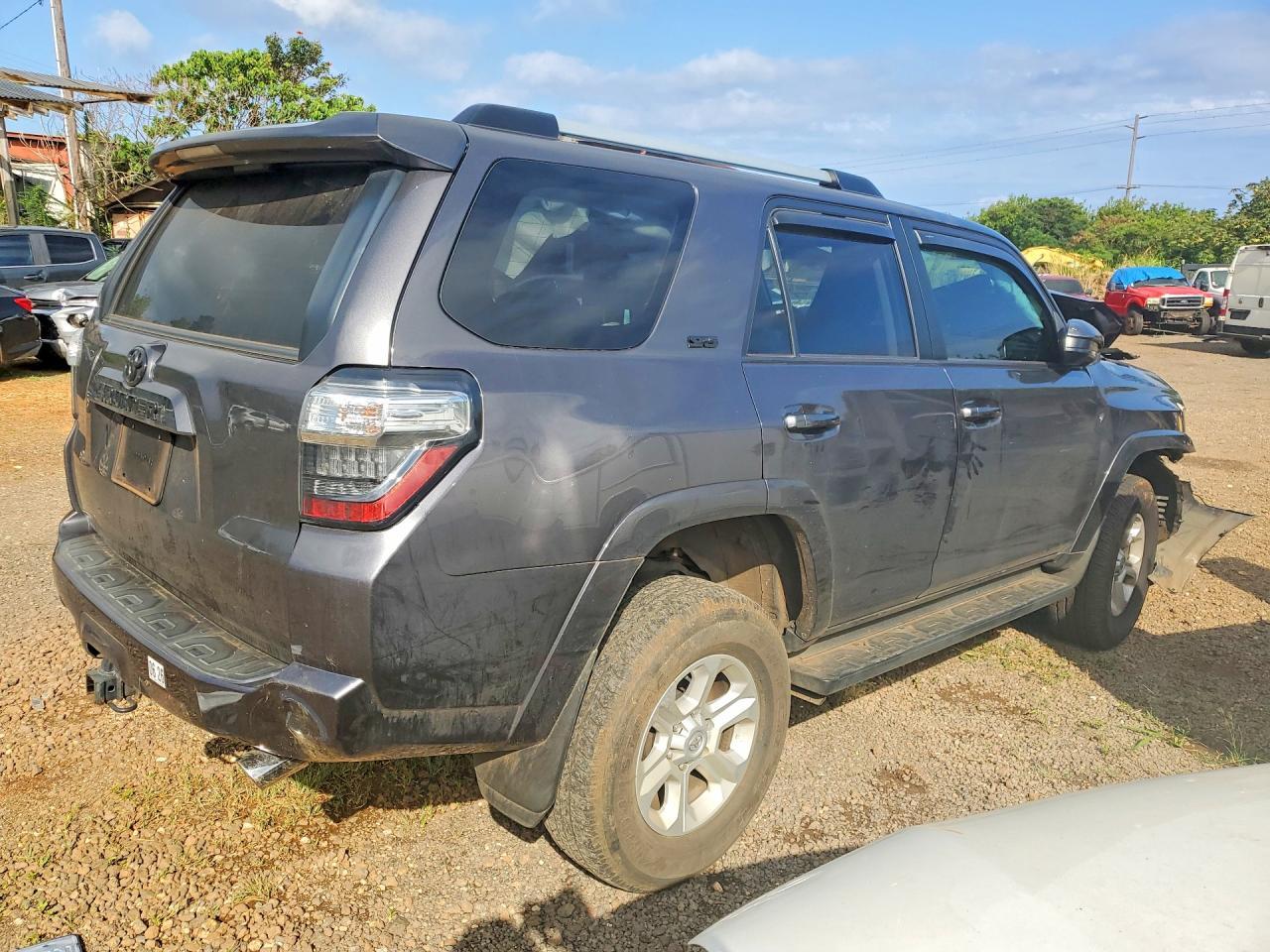 2022 Toyota 4Runner Sr5 - Image 3