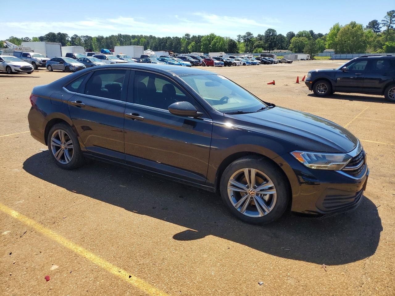 2024 Volkswagen Jetta Se - Image 4