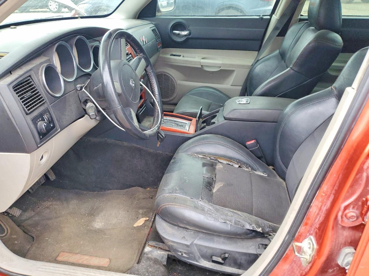 2006 Dodge Charger R - Image 7