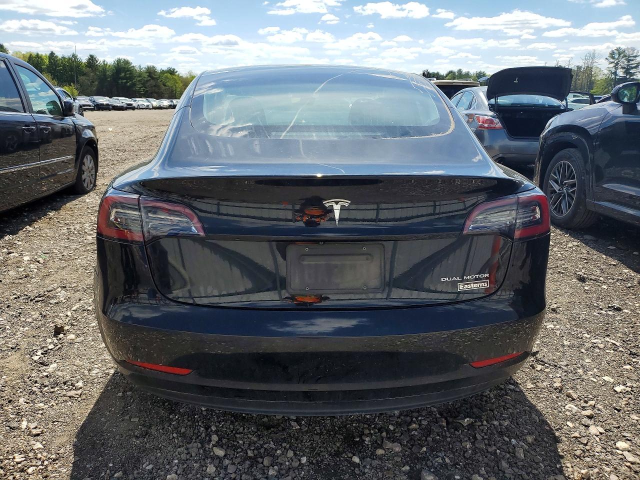 2019 Tesla Model 3 - Фото 6