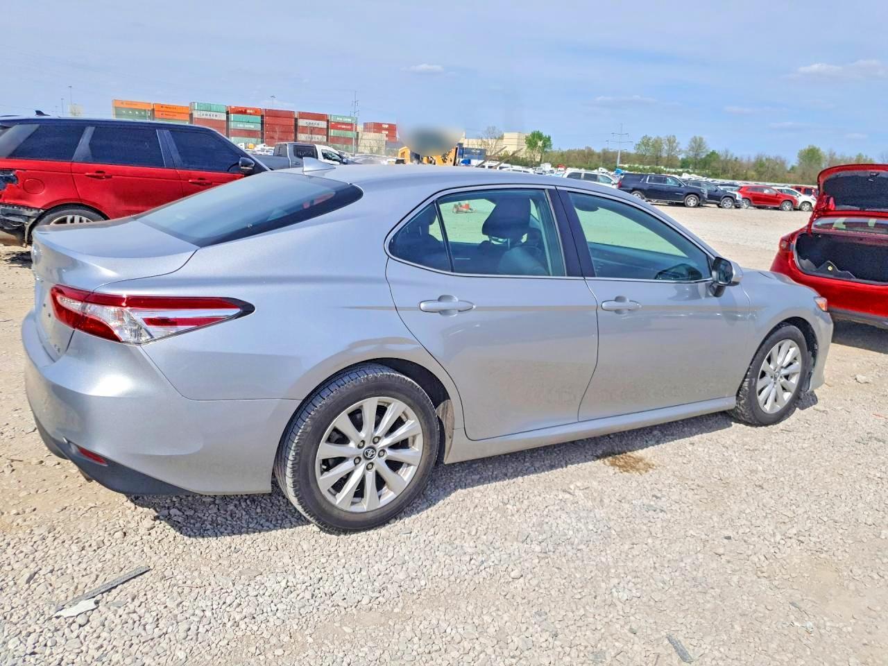 2019 Toyota Camry Le - Image 3