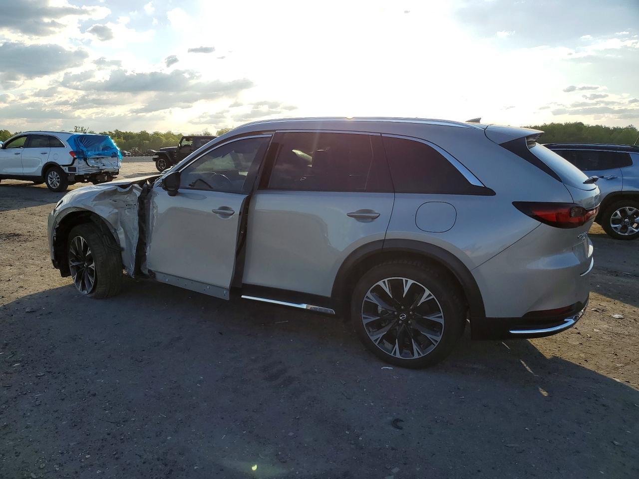 2024 Mazda Cx-90 Premium Plus - Image 2