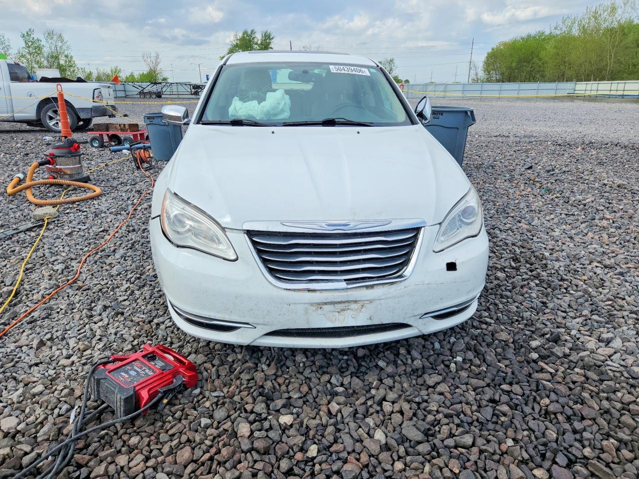 2014 Chrysler 200 Limited - Фото 5