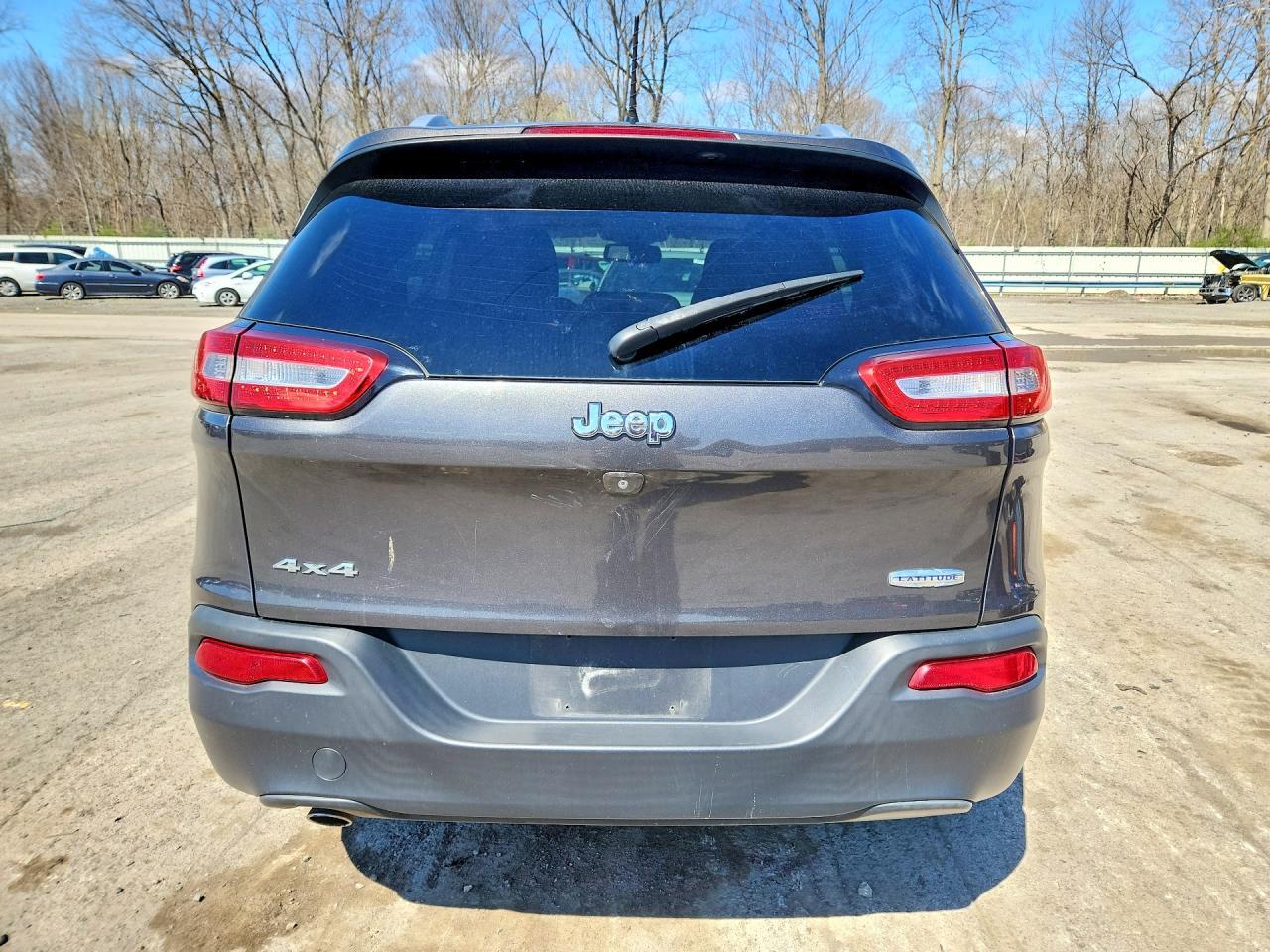 2015 Jeep Cherokee Latitude - Image 6