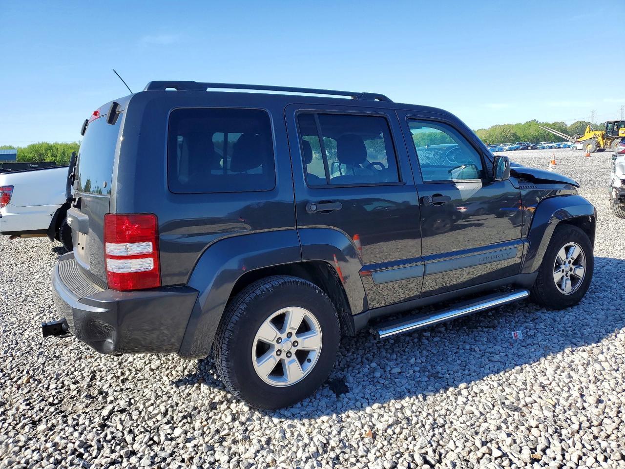 2010 Jeep Liberty Sport - Фото 3
