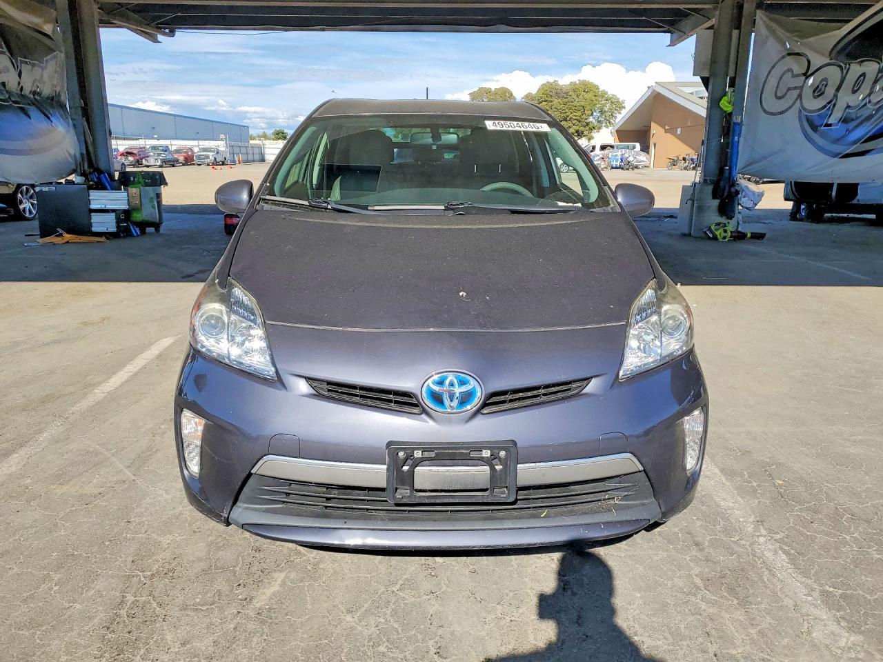 2015 Toyota Prius Plug-In Hybrid Base - Фото 5