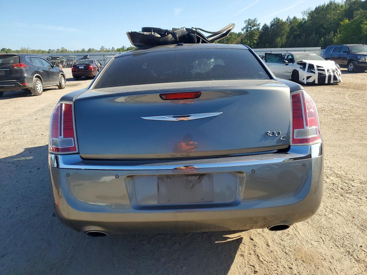 2011 Chrysler 300C - Фото 6