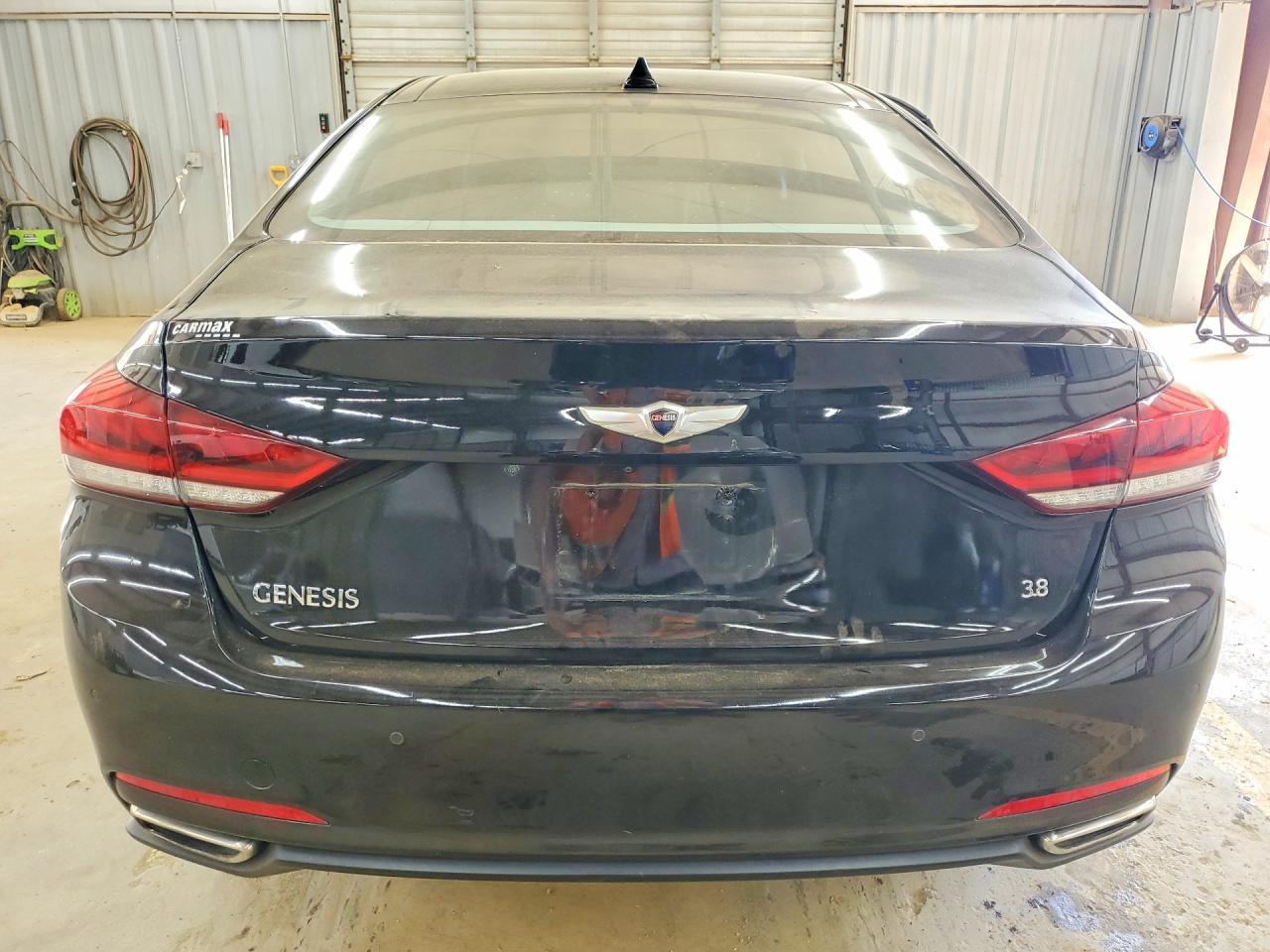 2015 Hyundai Genesis 3.8L - Фото 6