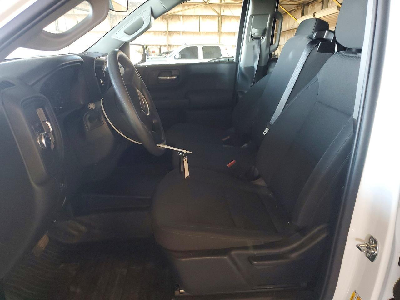 2025 GMC Sierra C1500 - Фото 7