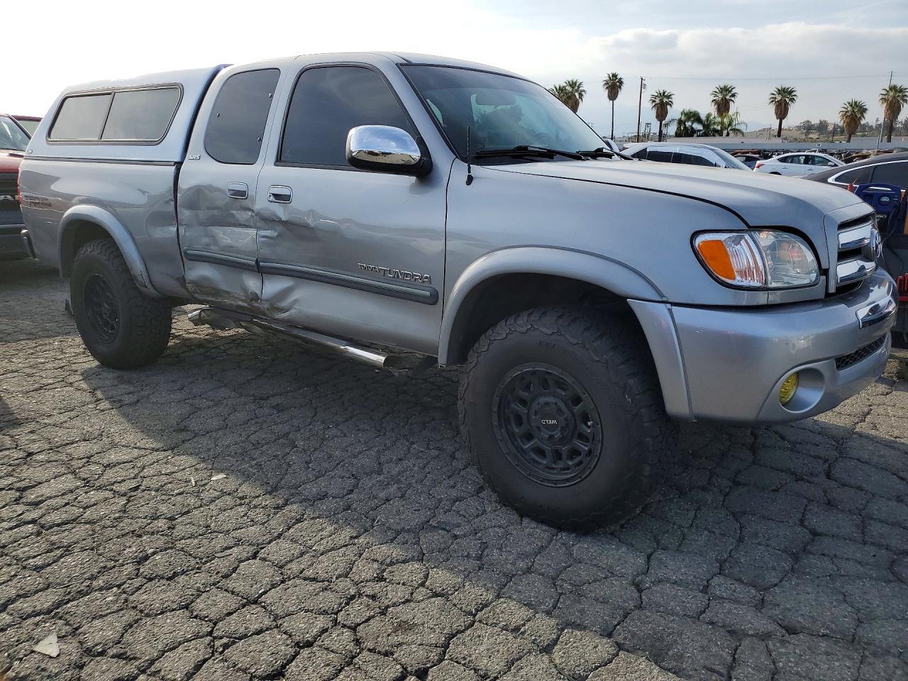 2004 Toyota Tundra Sr5 - Image 4