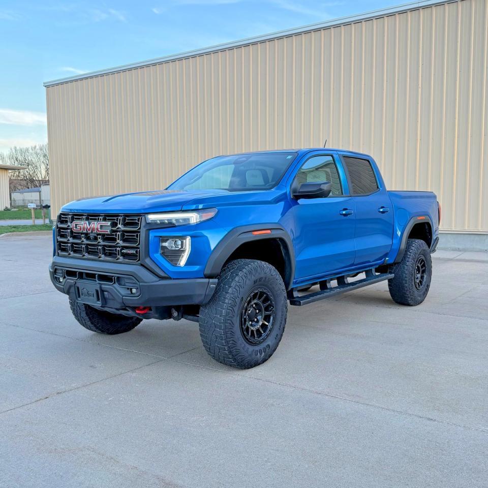 2024 GMC Canyon At4X - Фото 2