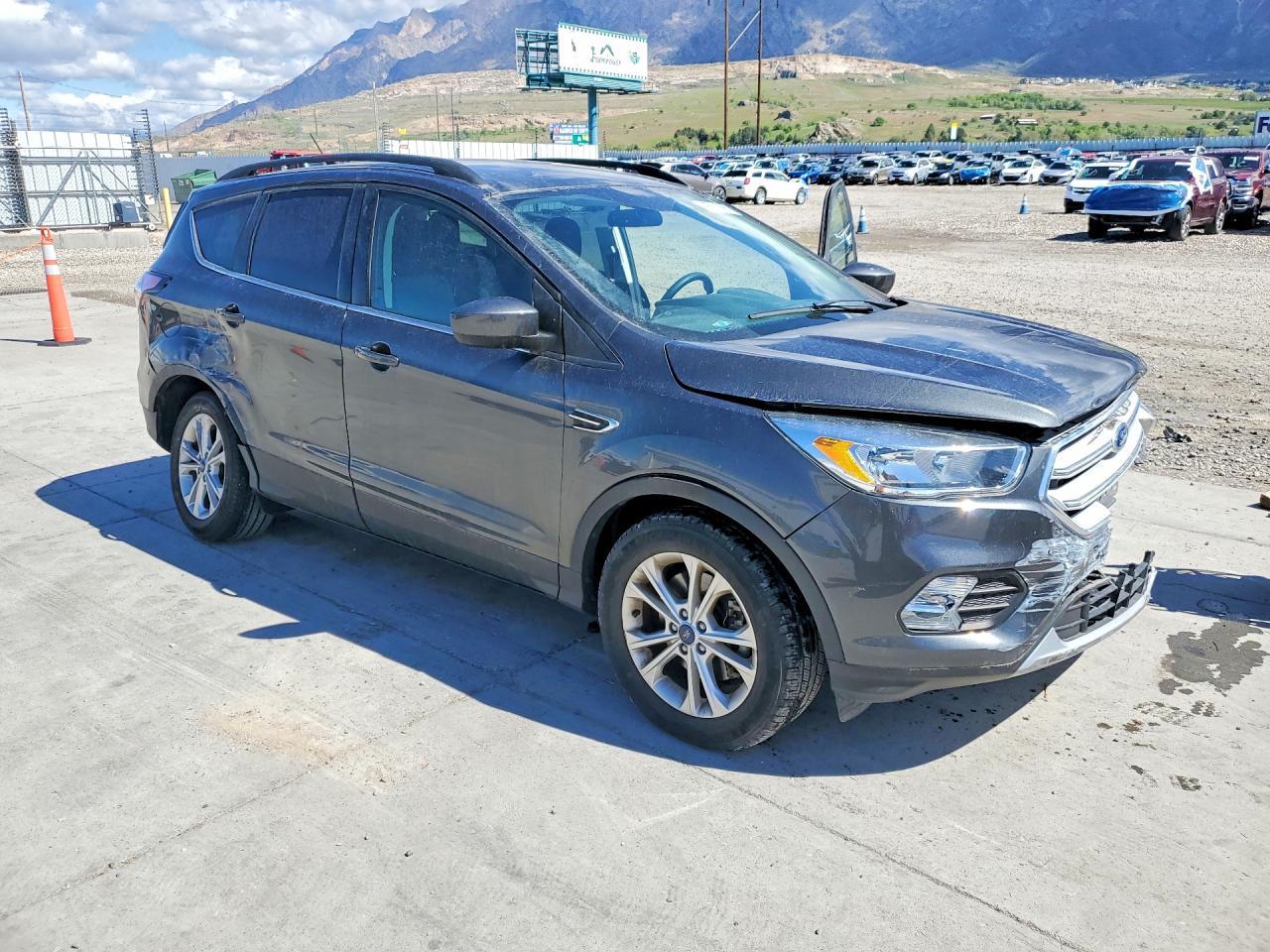 2018 Ford Escape Se - Фото 4
