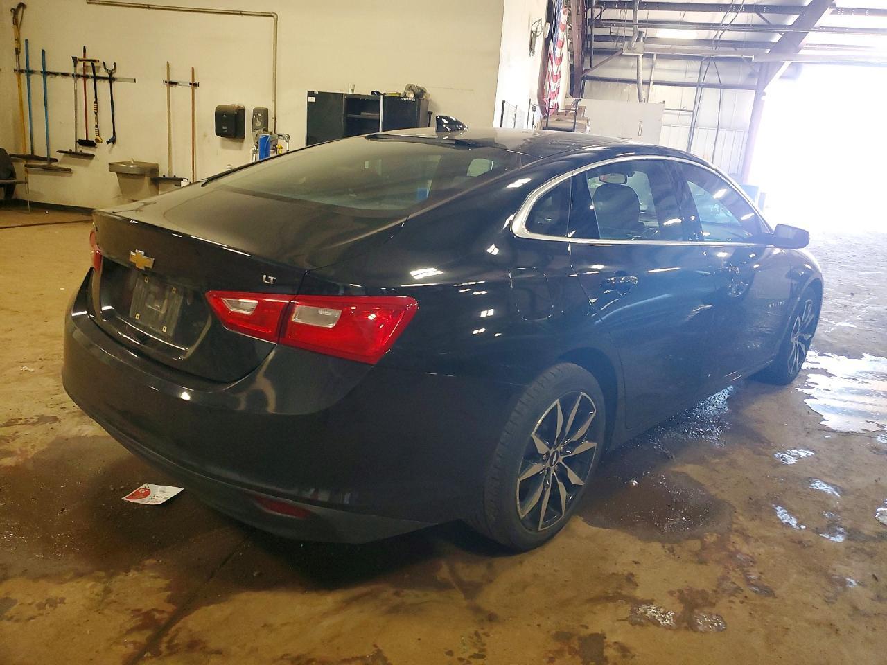 2017 Chevrolet Malibu Lt - Фото 3