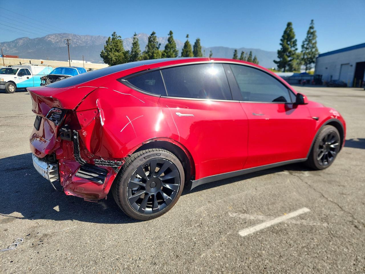 2023 Tesla Model Y - Image 3