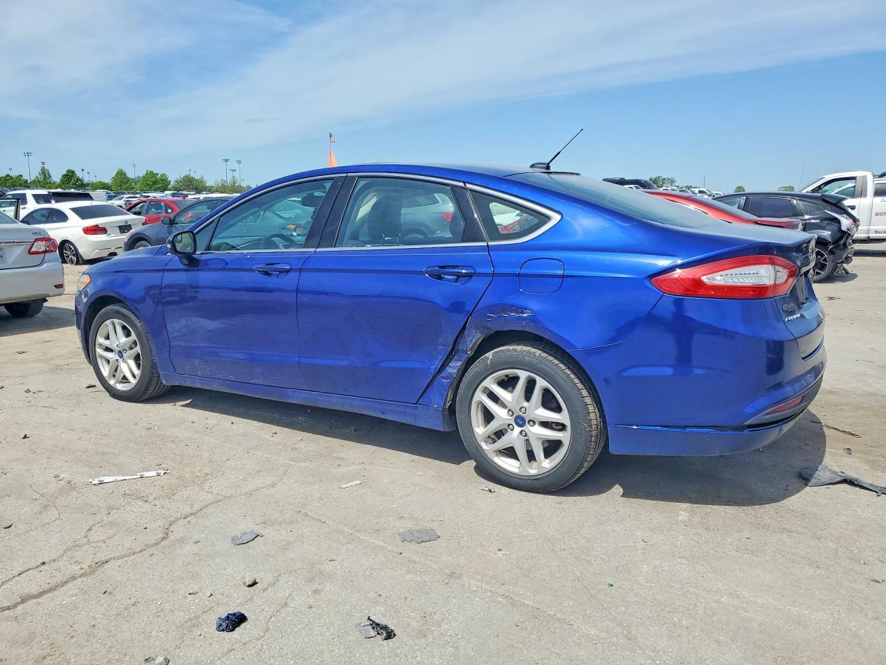 2014 Ford Fusion Se - Фото 2