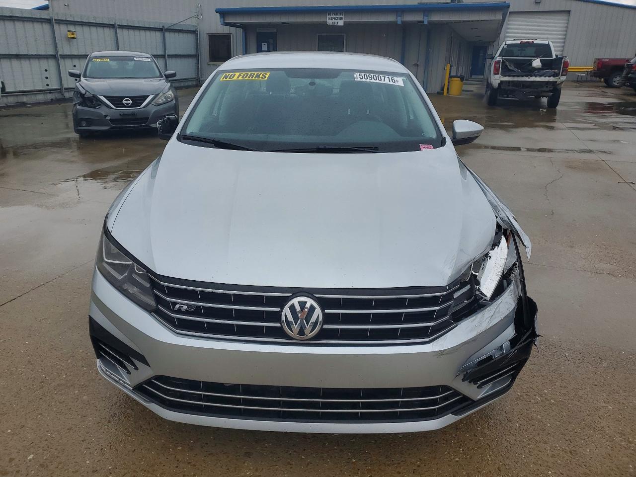 2018 Volkswagen Passat S - Фото 5