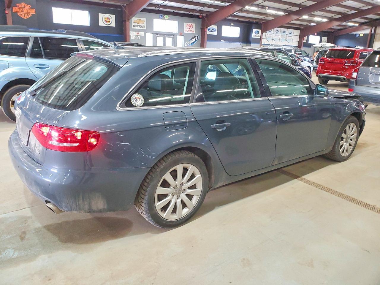2011 Audi A4 Premium Plus - Фото 3