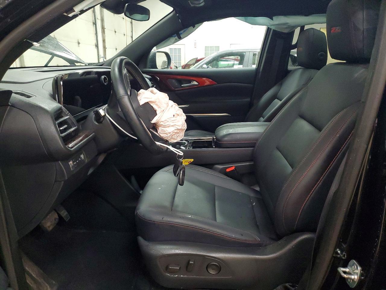 2025 Chevrolet Traverse Z71 - Image 7