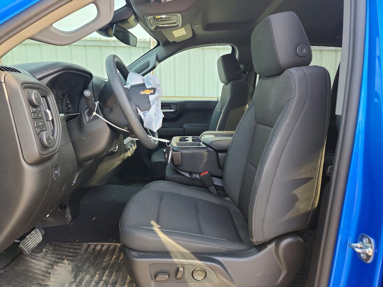 2026 Chevrolet Silverado K1500 Custom - Image 7
